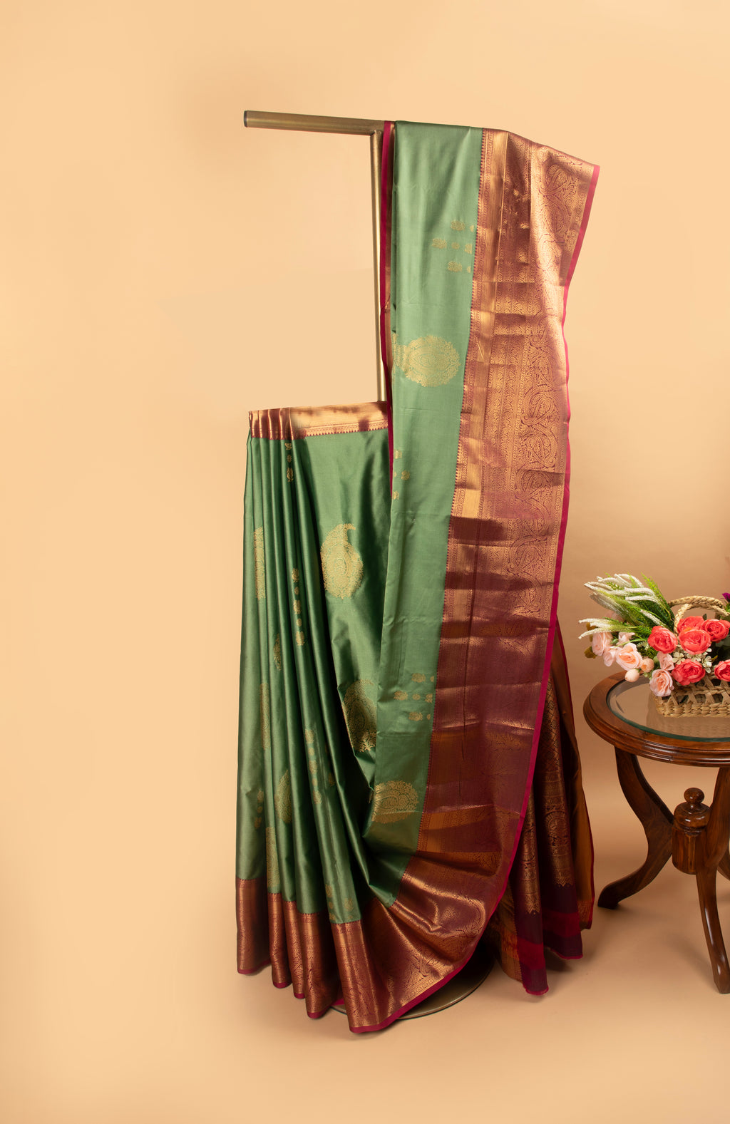 Green and pink gadwal