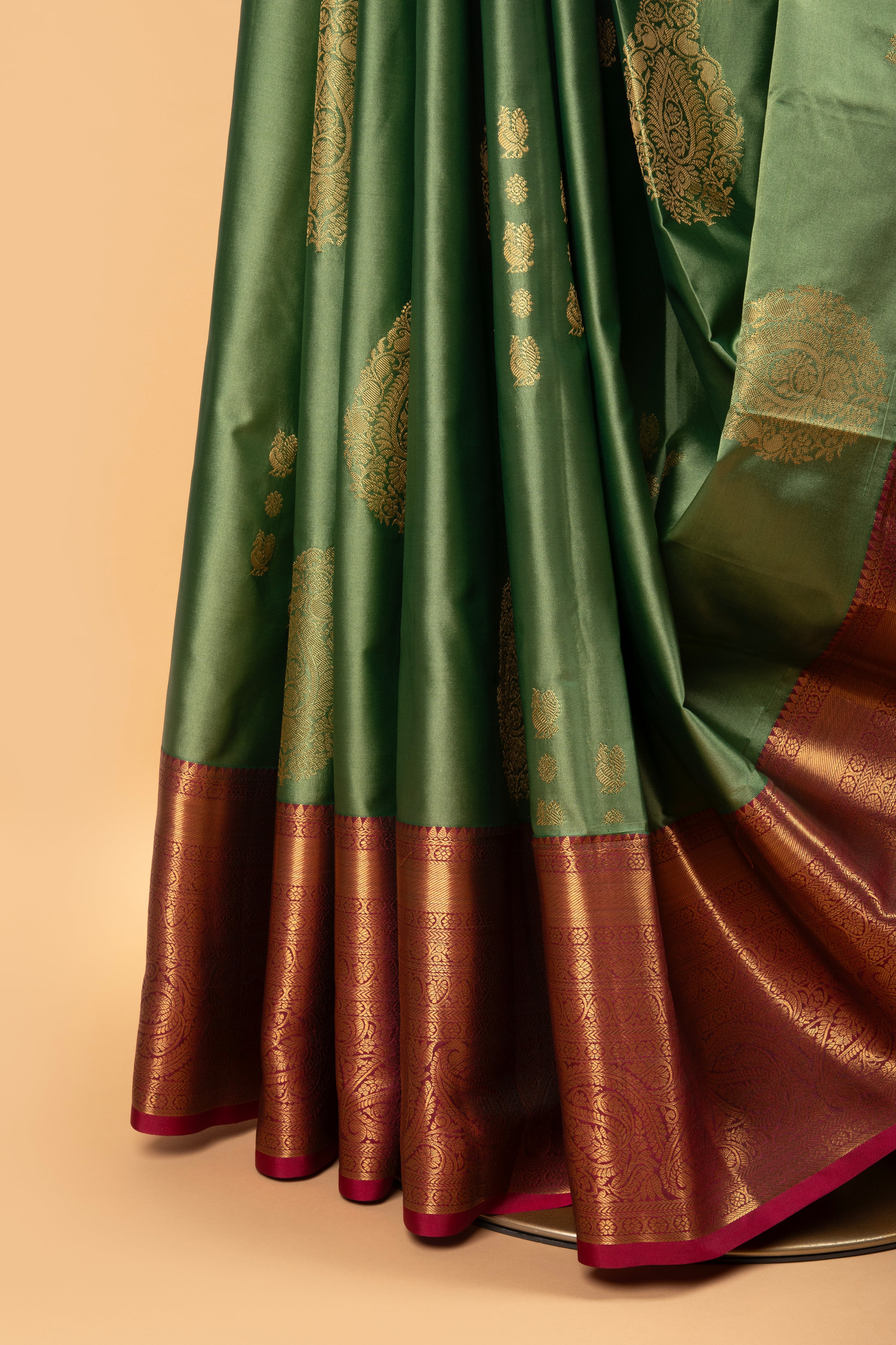 Green and pink gadwal