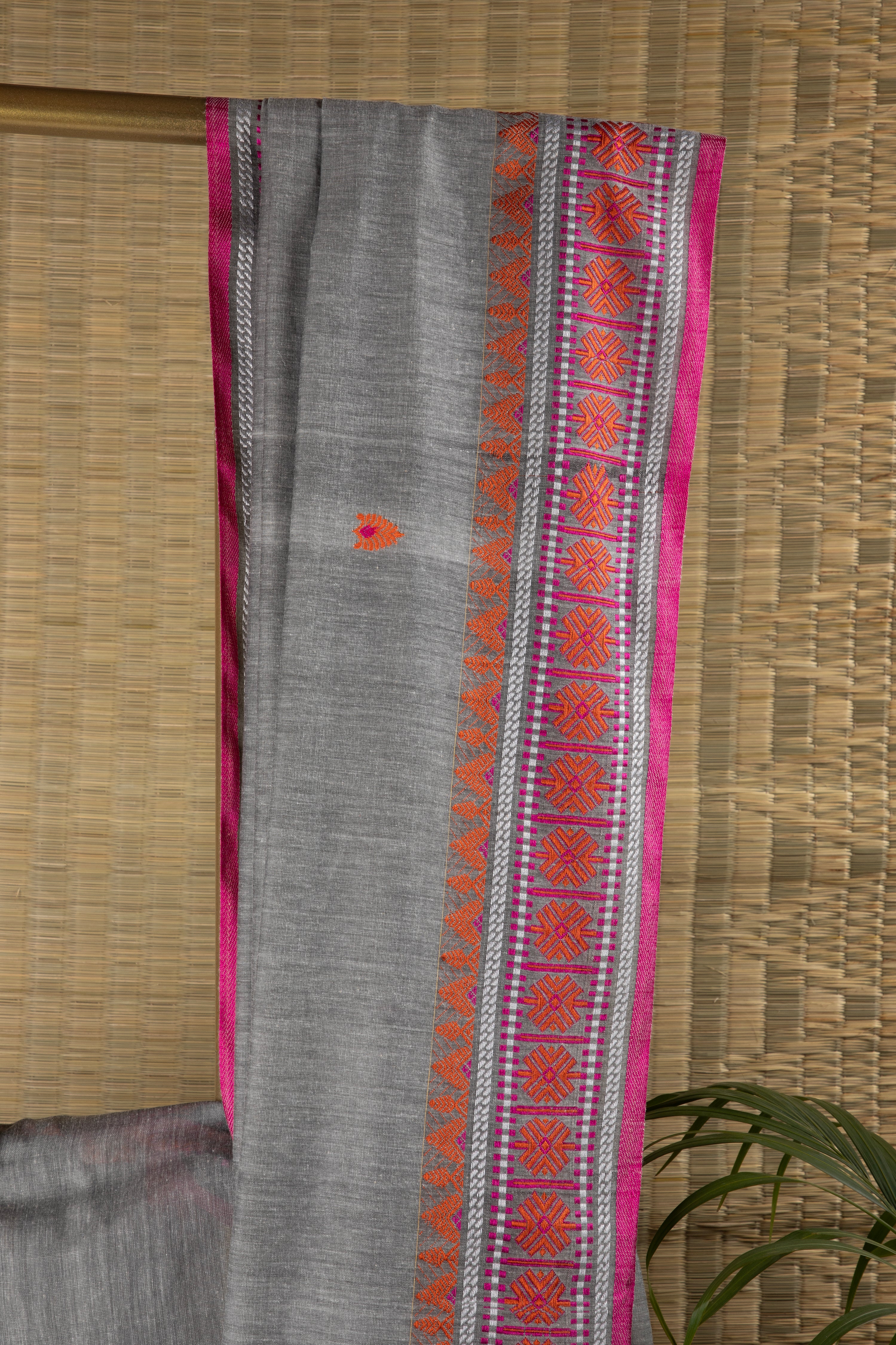 Grey and pink saree with butas