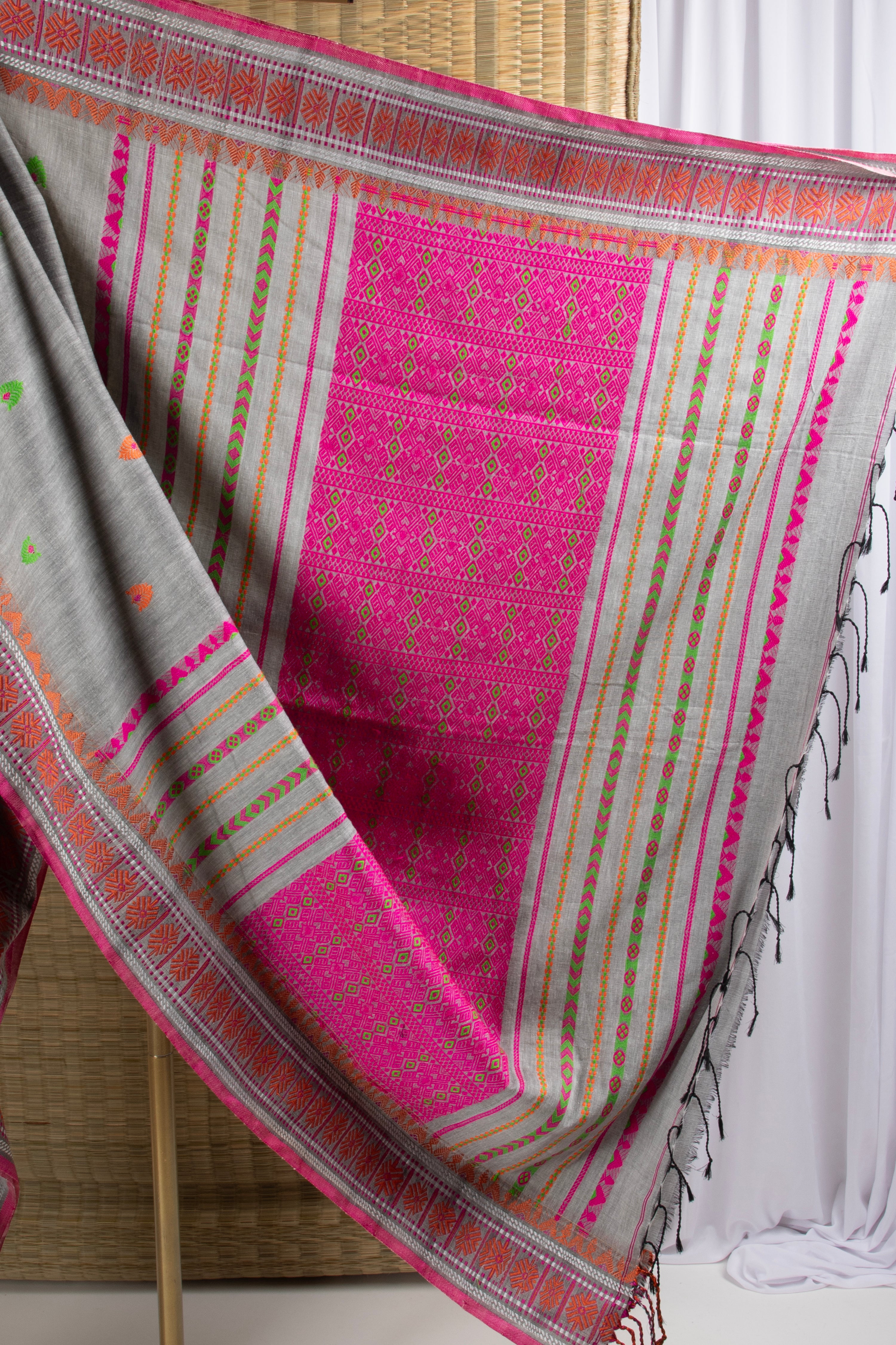 Grey and pink saree with butas