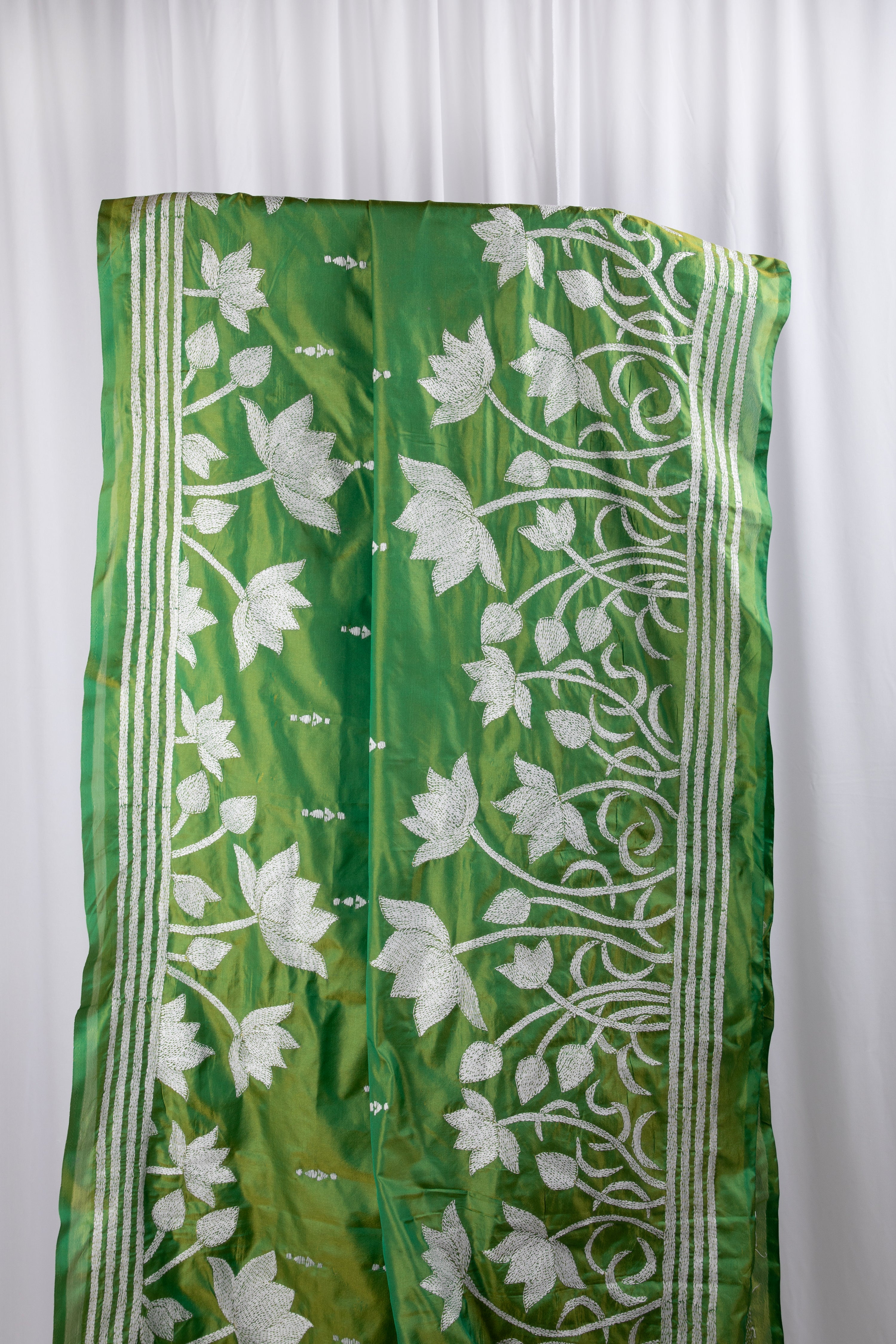 Dual shade kantha stitch saree in blended silk