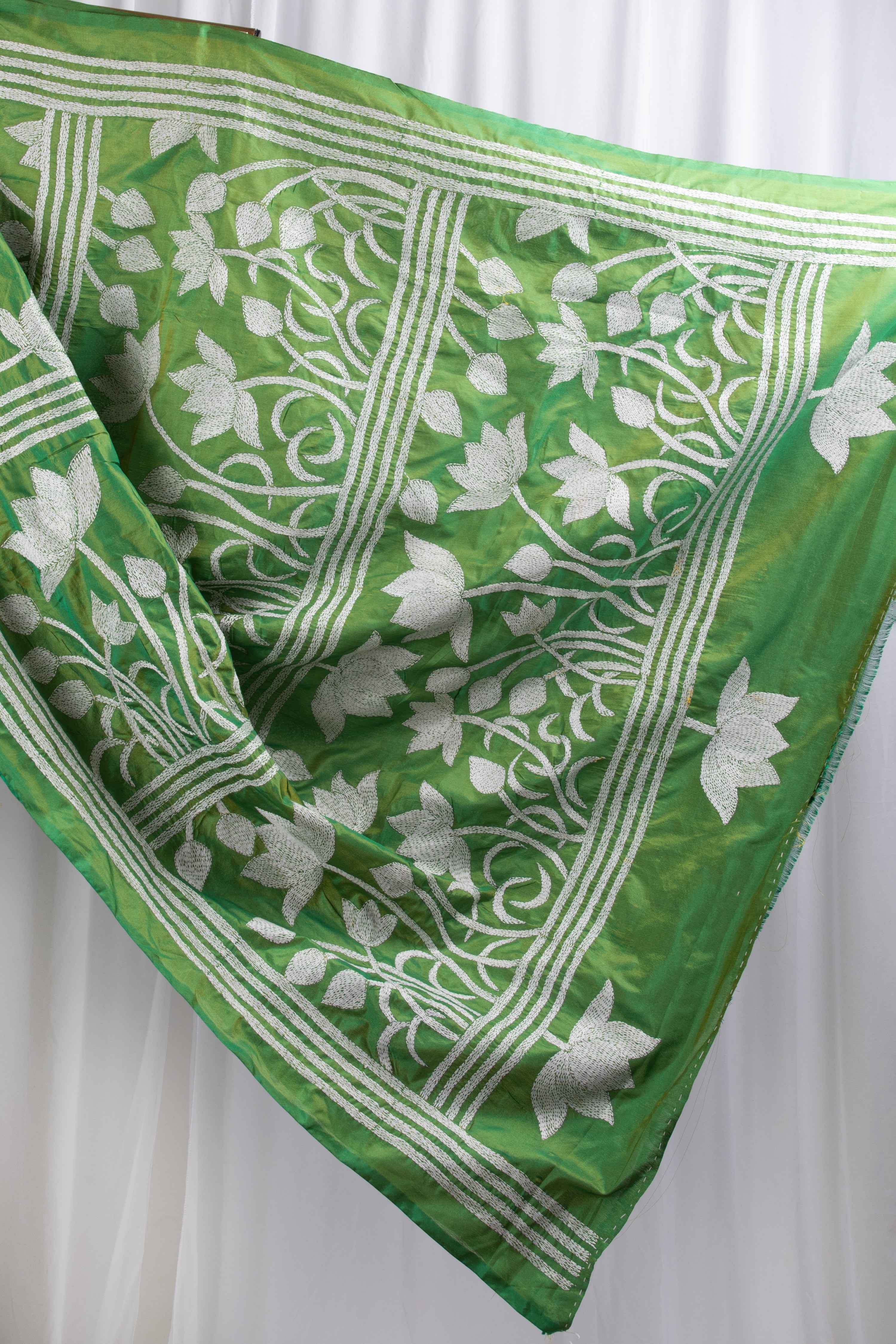 Dual shade kantha stitch saree in blended silk