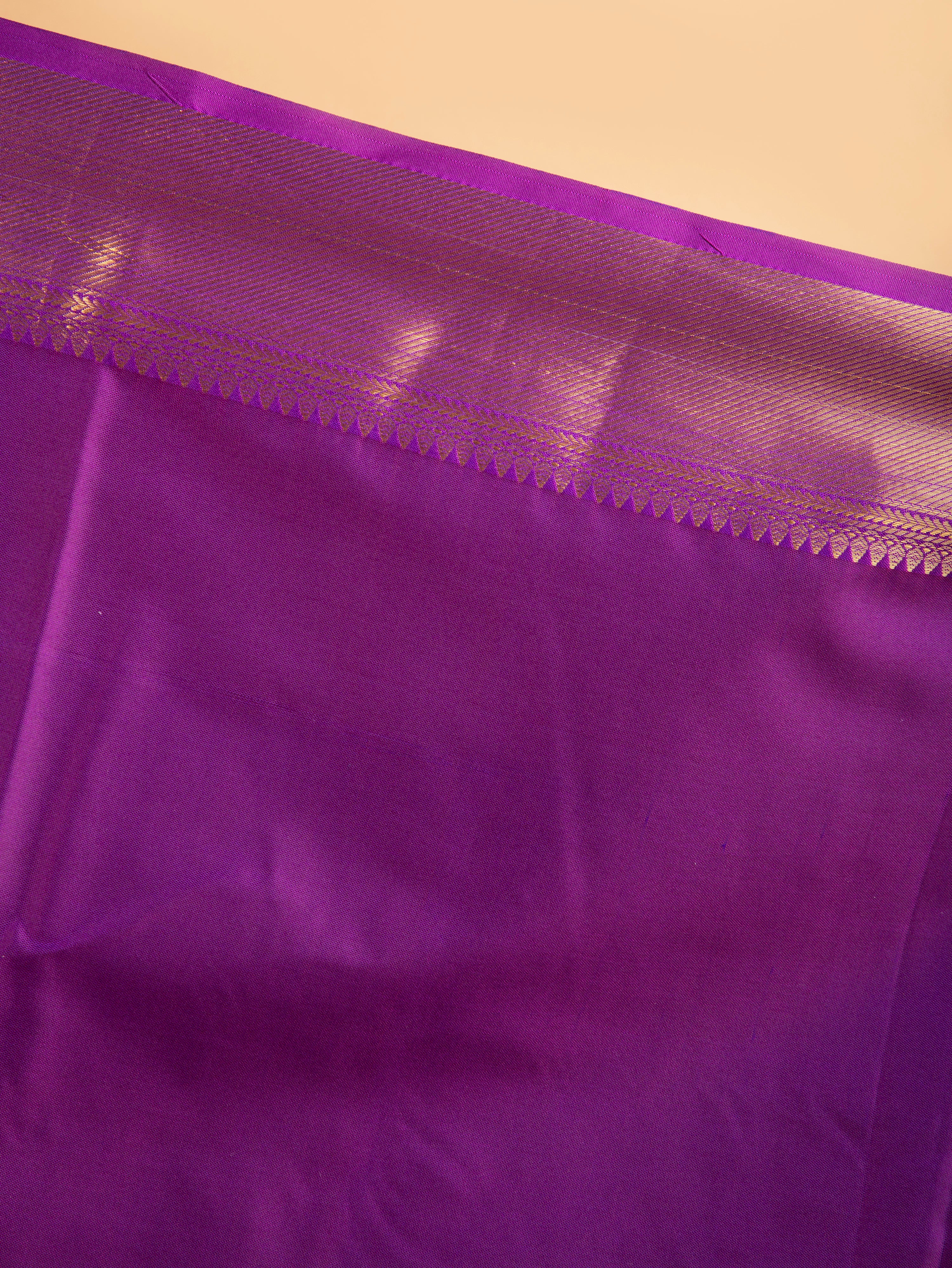 Dual shade lavender gadwal saree