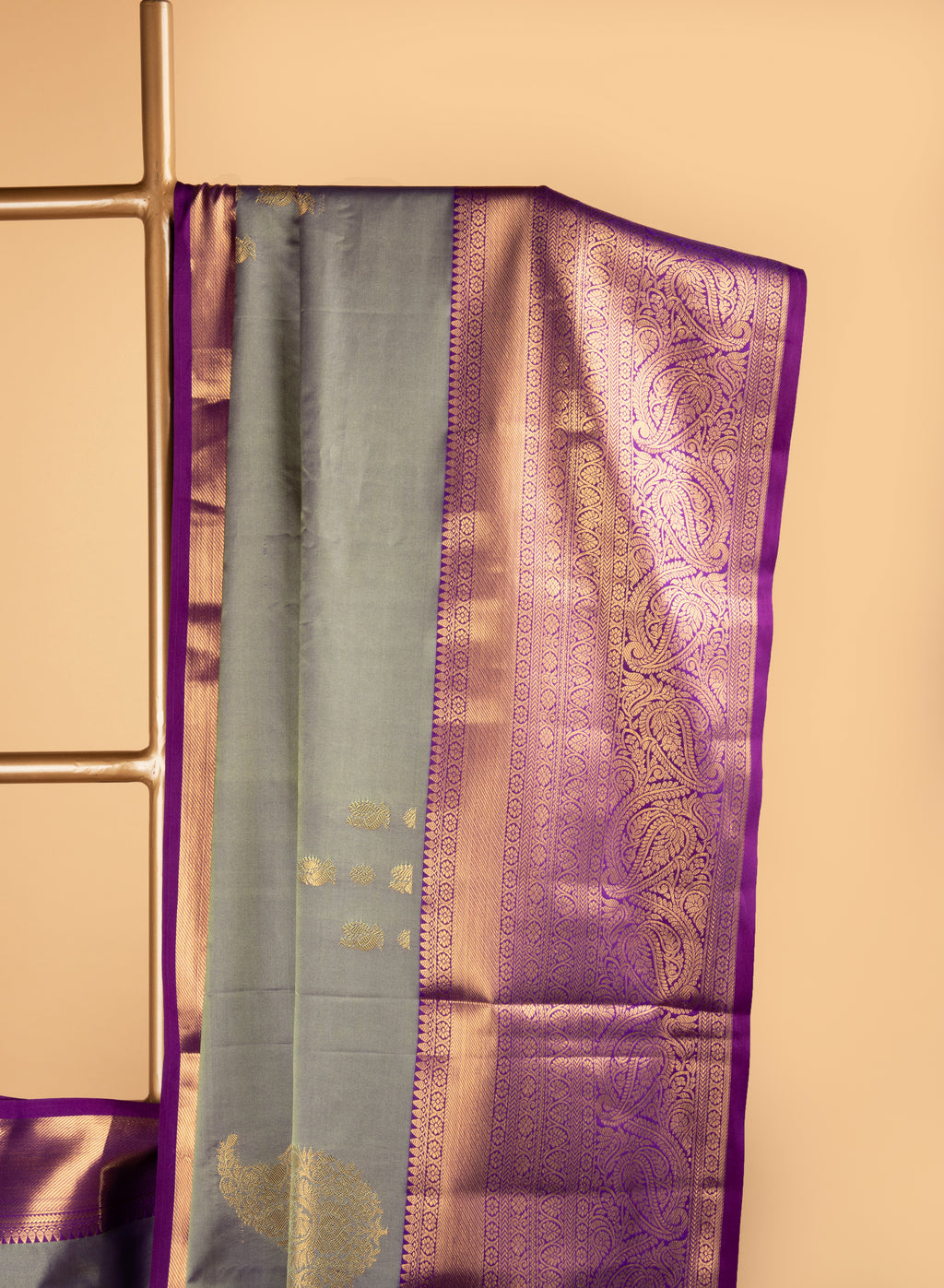 Dual shade lavender gadwal saree