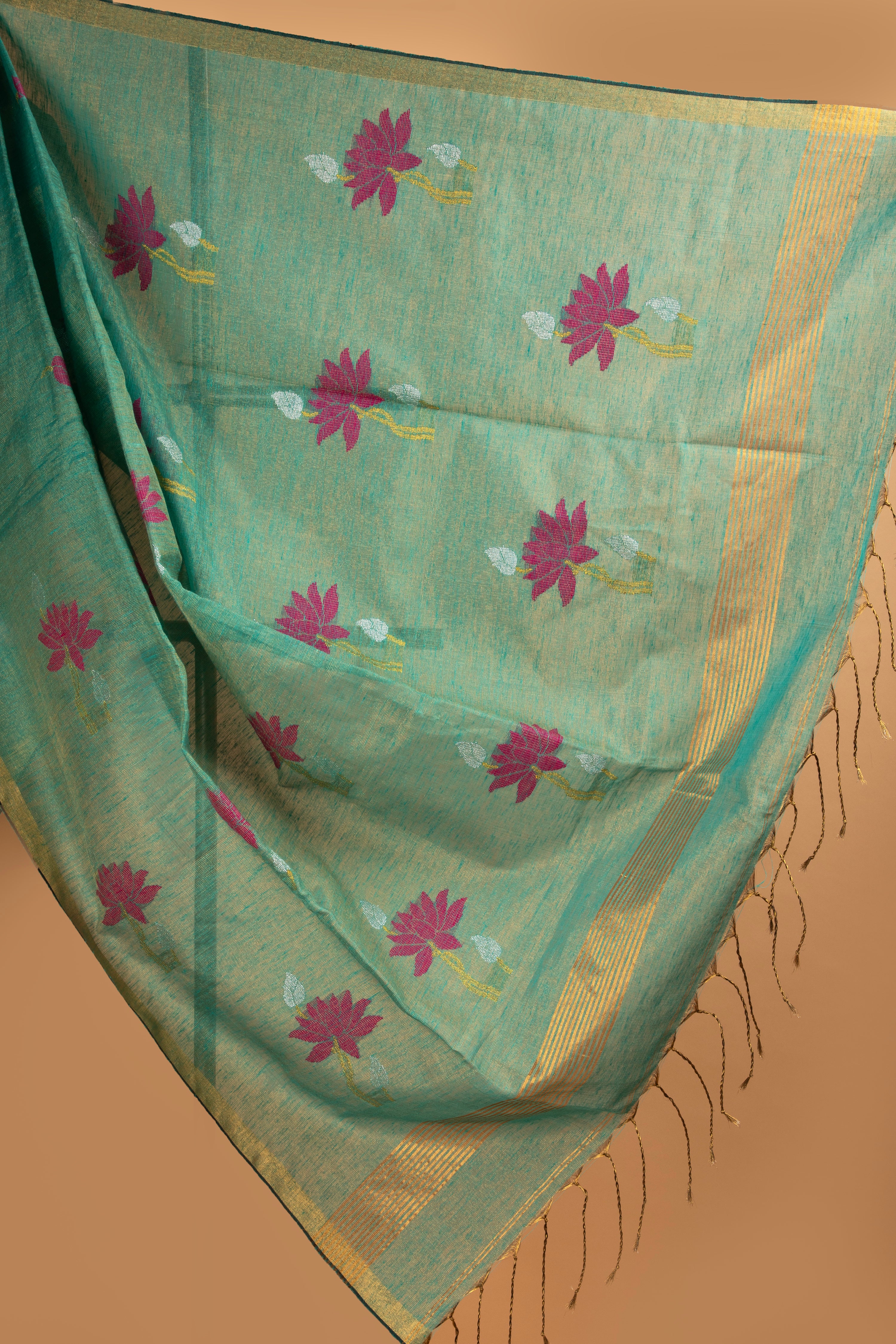 Green tissue linen handloom saree